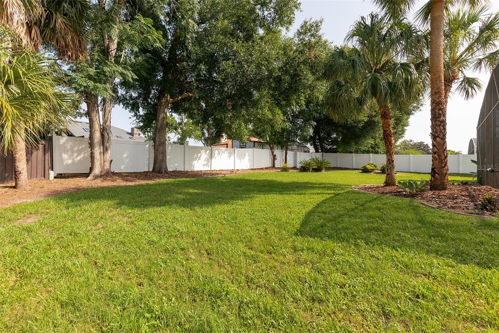 1058 ALMOND TREE CIR