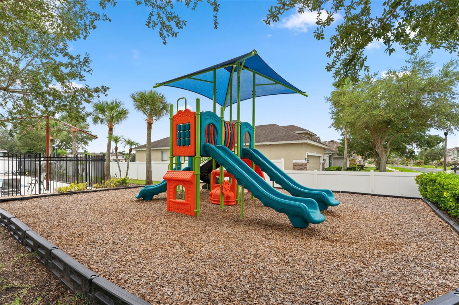10215 CYPRESS KNEE CIR