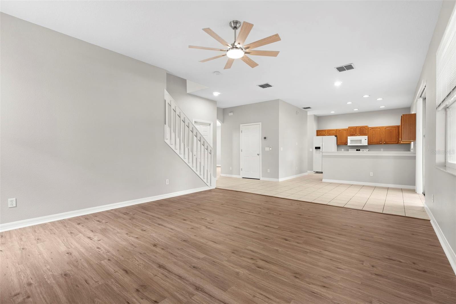 10215 CYPRESS KNEE CIR
