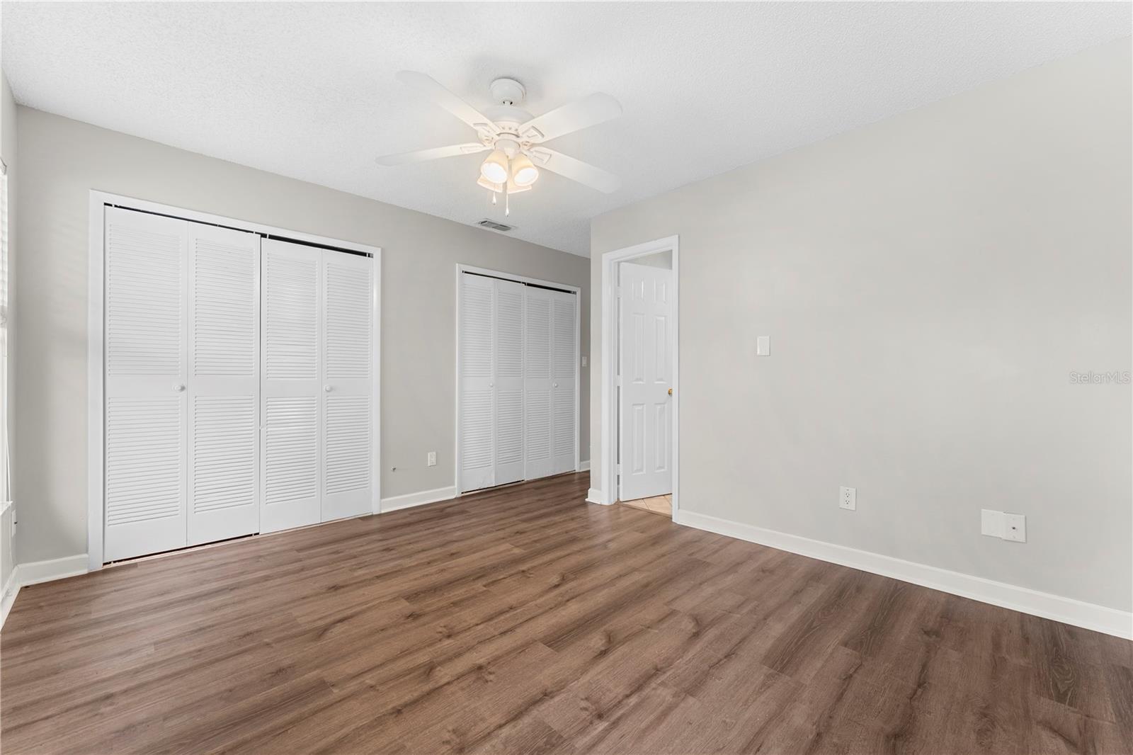 1723 CANTERBURY CIR