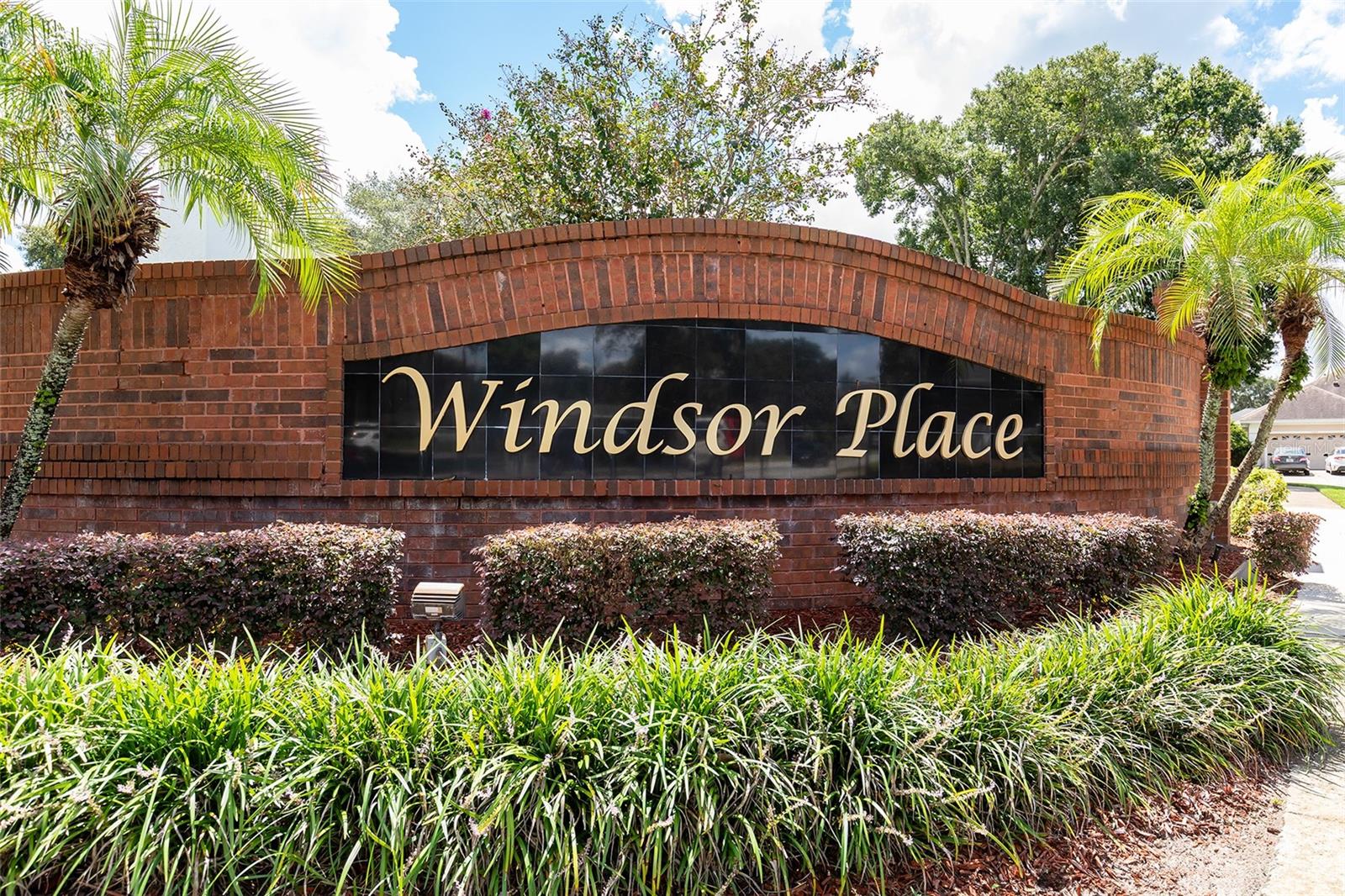 5308 CHISWICK CIR