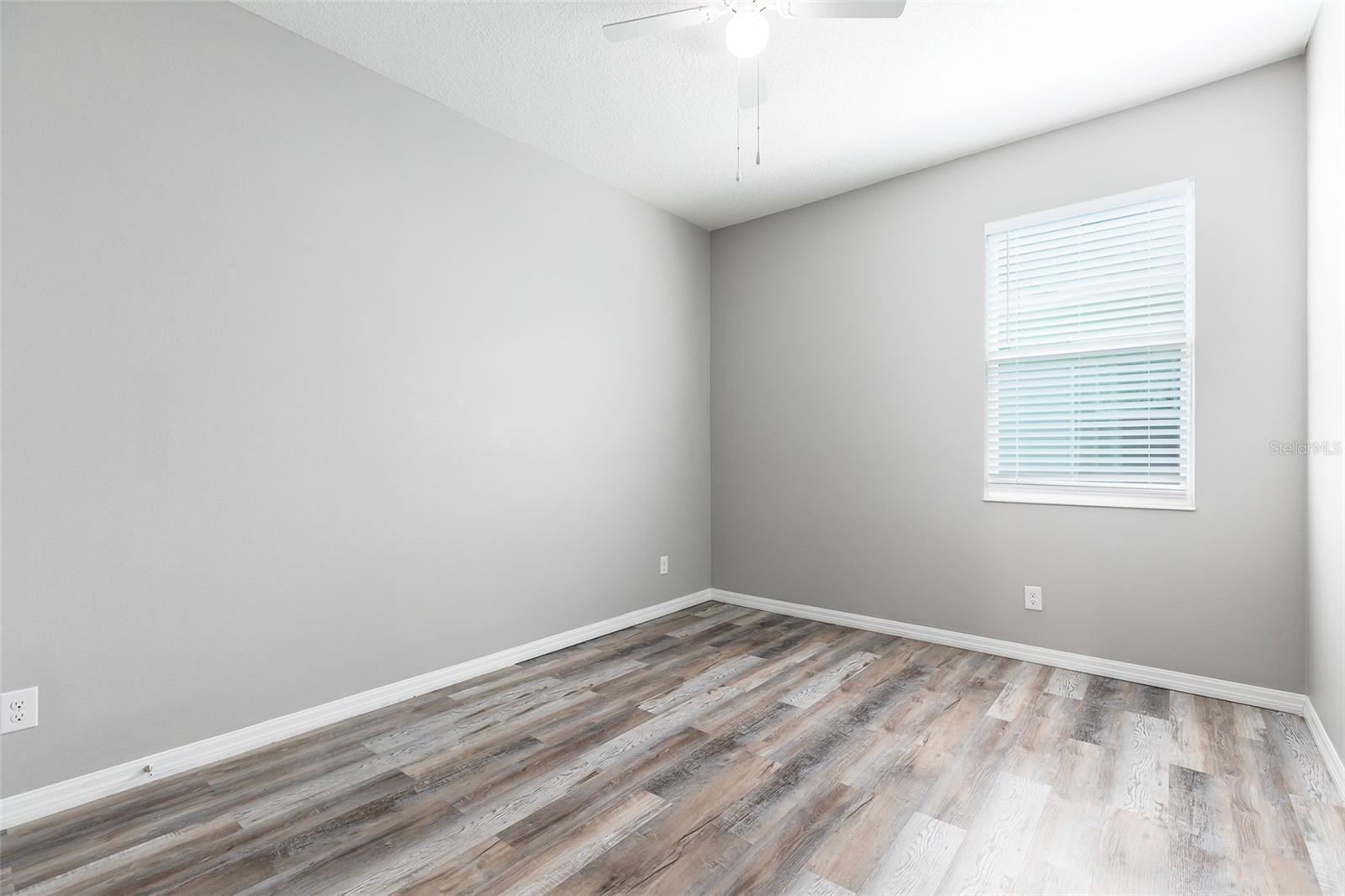 937 HILLTOP PARK CT