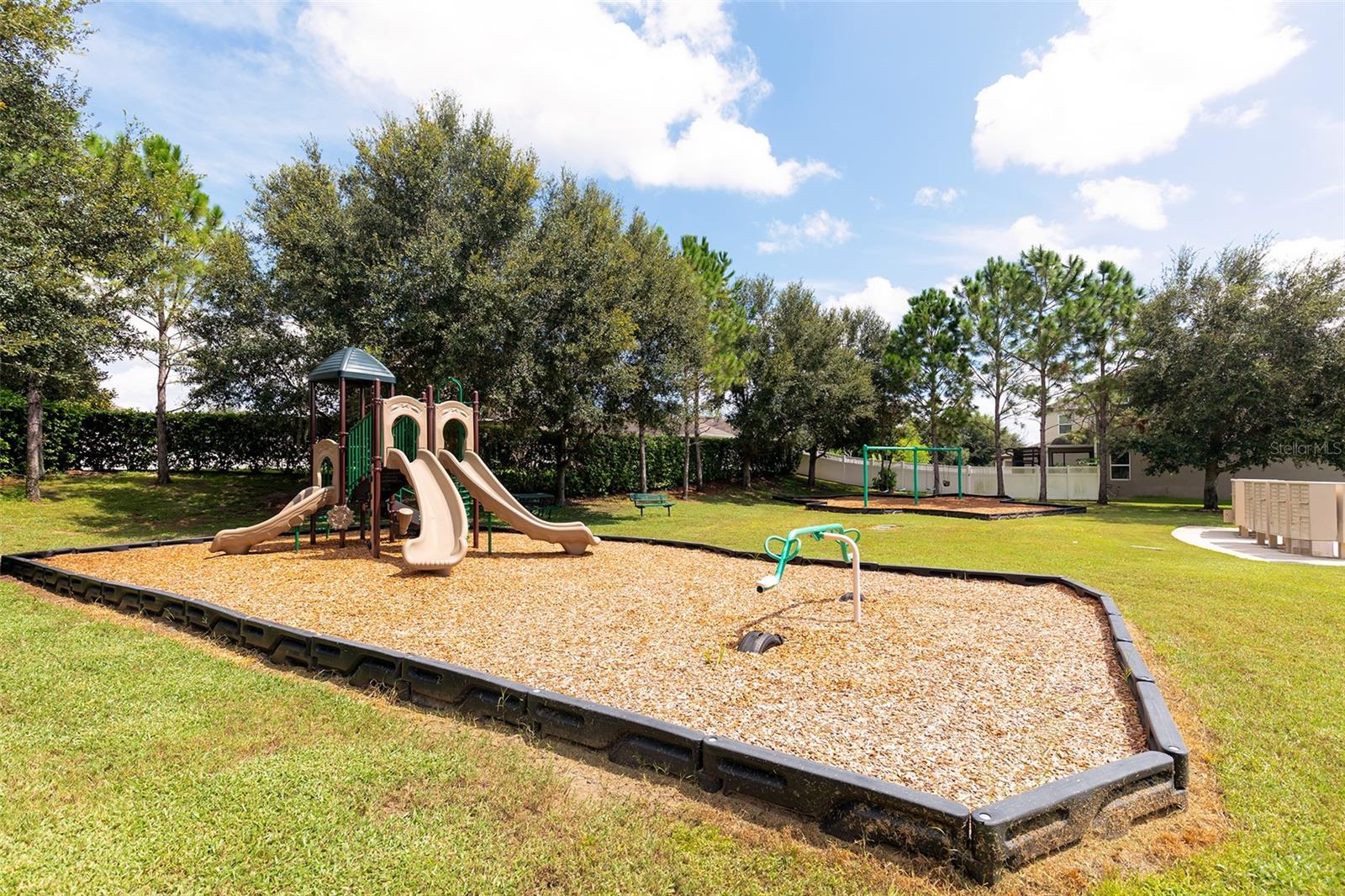 937 HILLTOP PARK CT