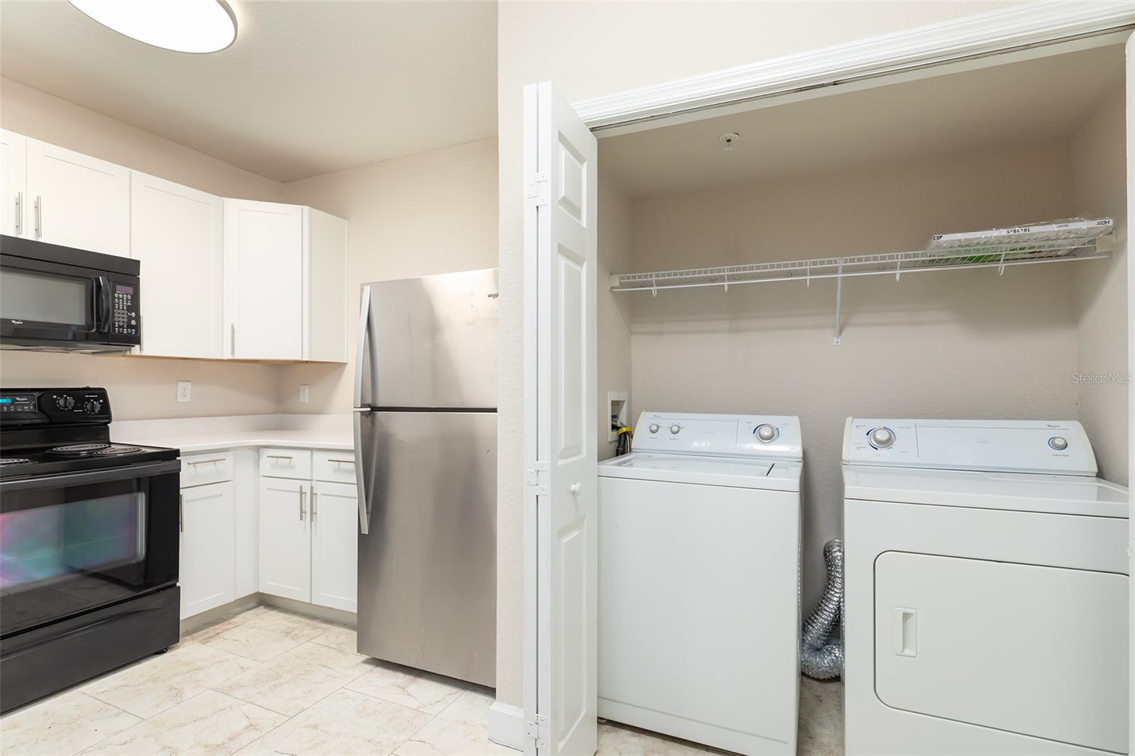 206 E SOUTH ST #4007