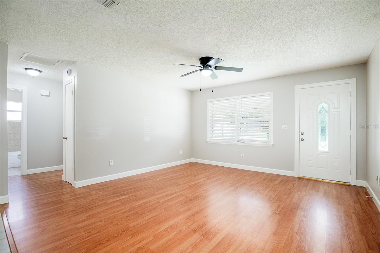 4910 SEMINOLE AVE