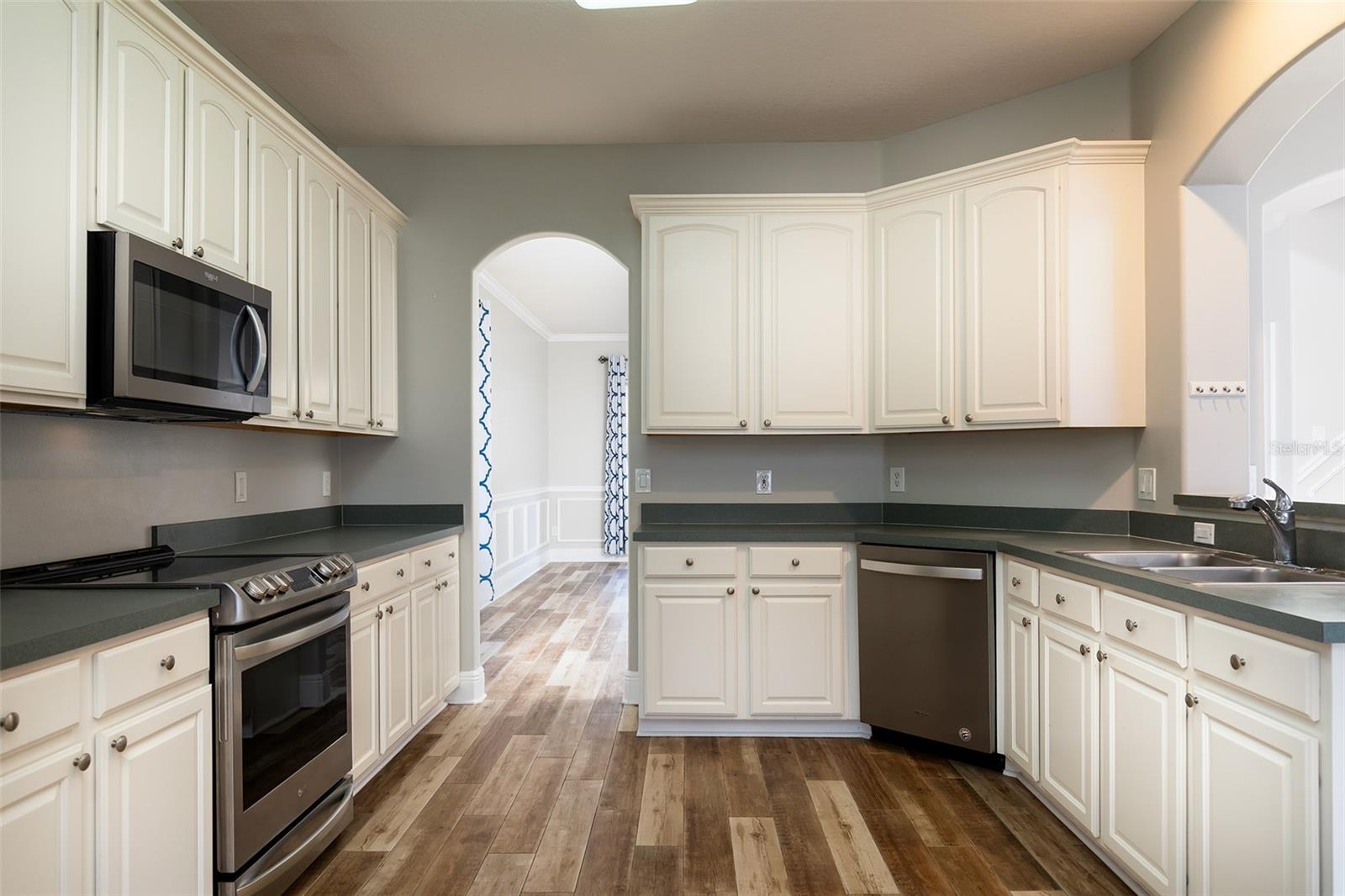 456 FLYROD CIR