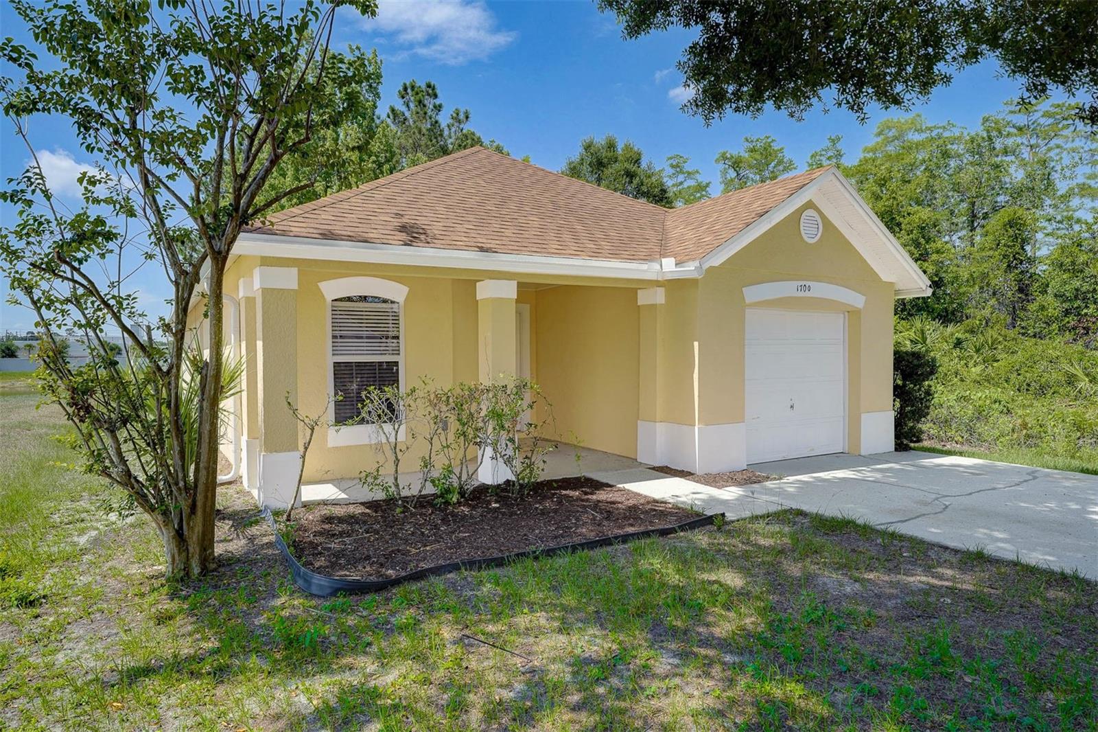 1700 CIRCE LAKE CT
