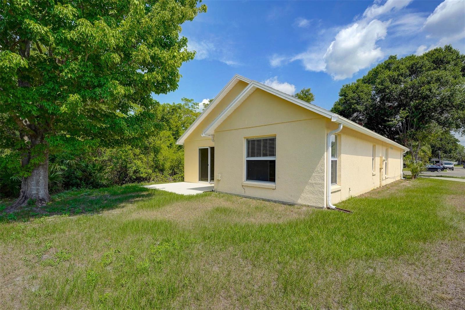1700 CIRCE LAKE CT