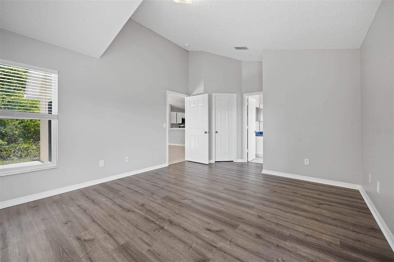 1700 CIRCE LAKE CT