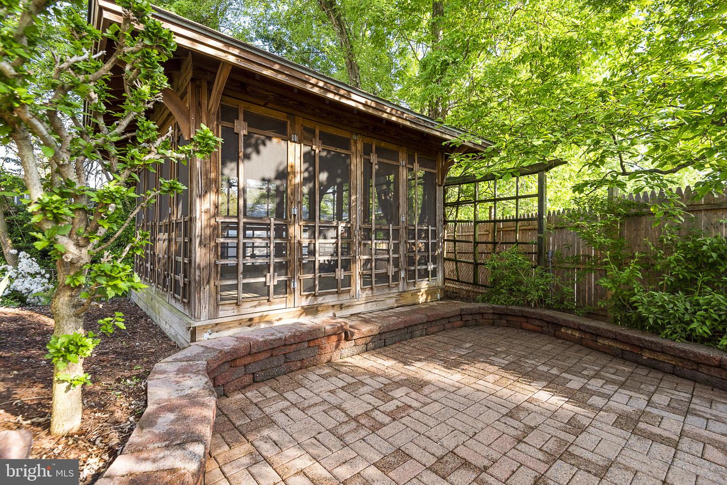 4305 JAVINS DRIVE