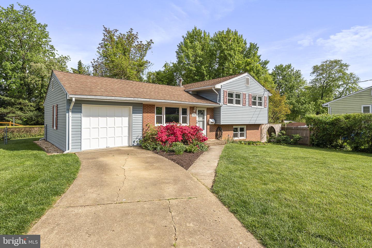 4305 JAVINS DRIVE
