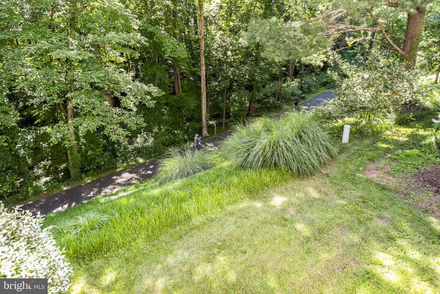1585 INLET COURT
