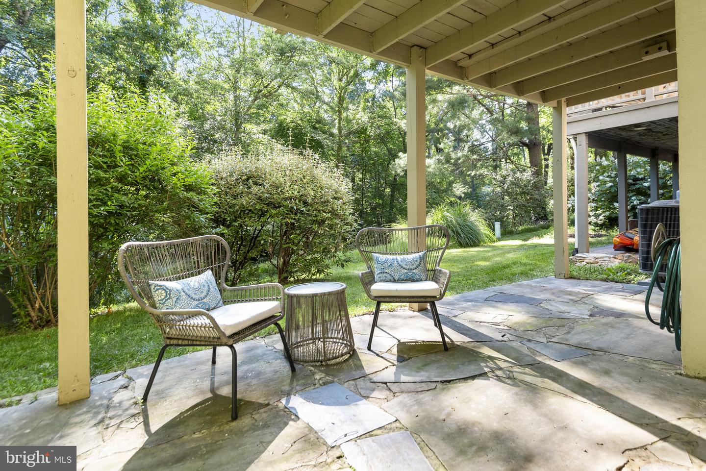 1585 INLET COURT