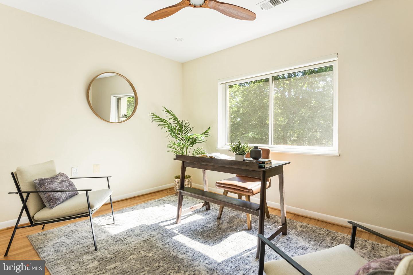 1585 INLET COURT