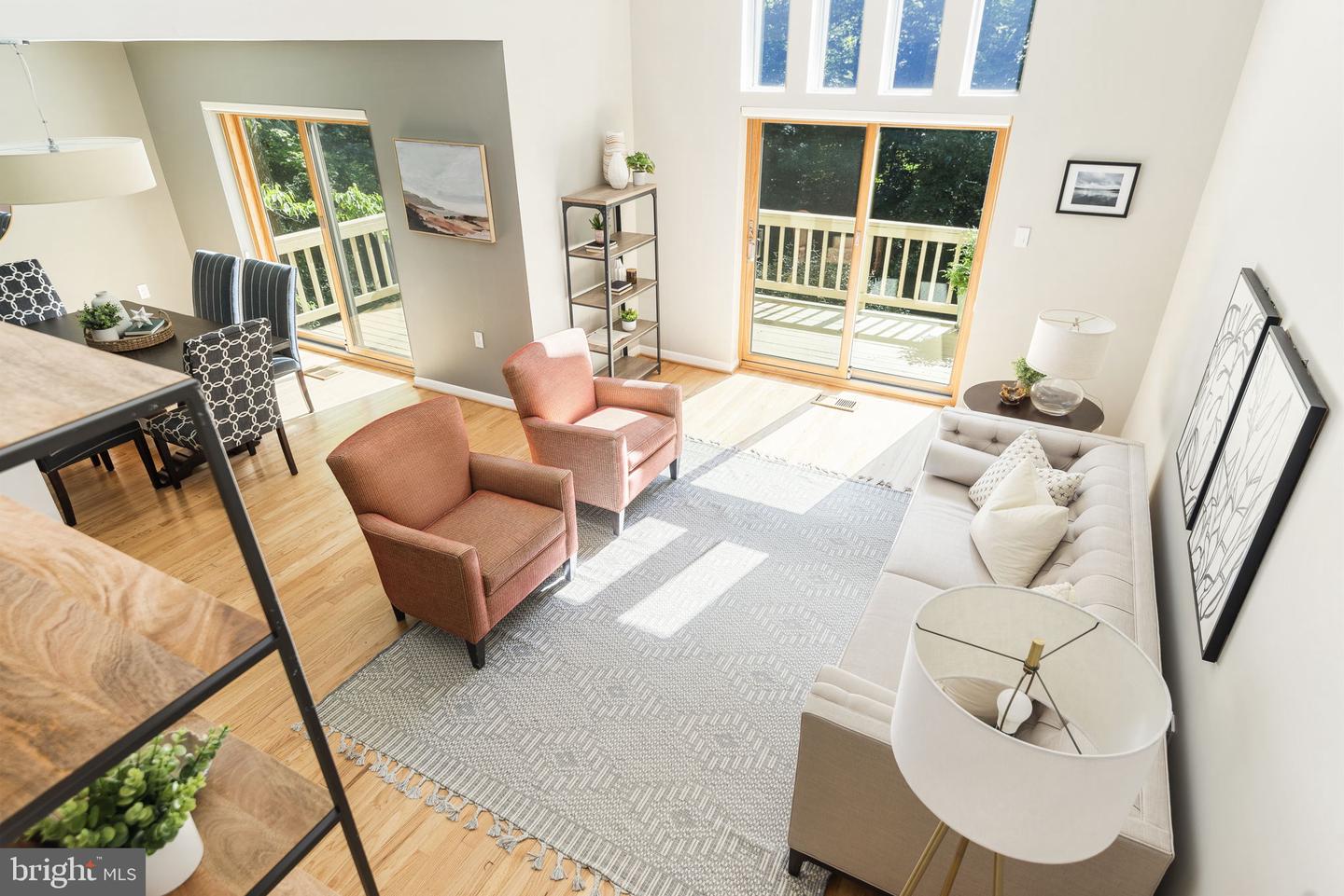 1585 INLET COURT