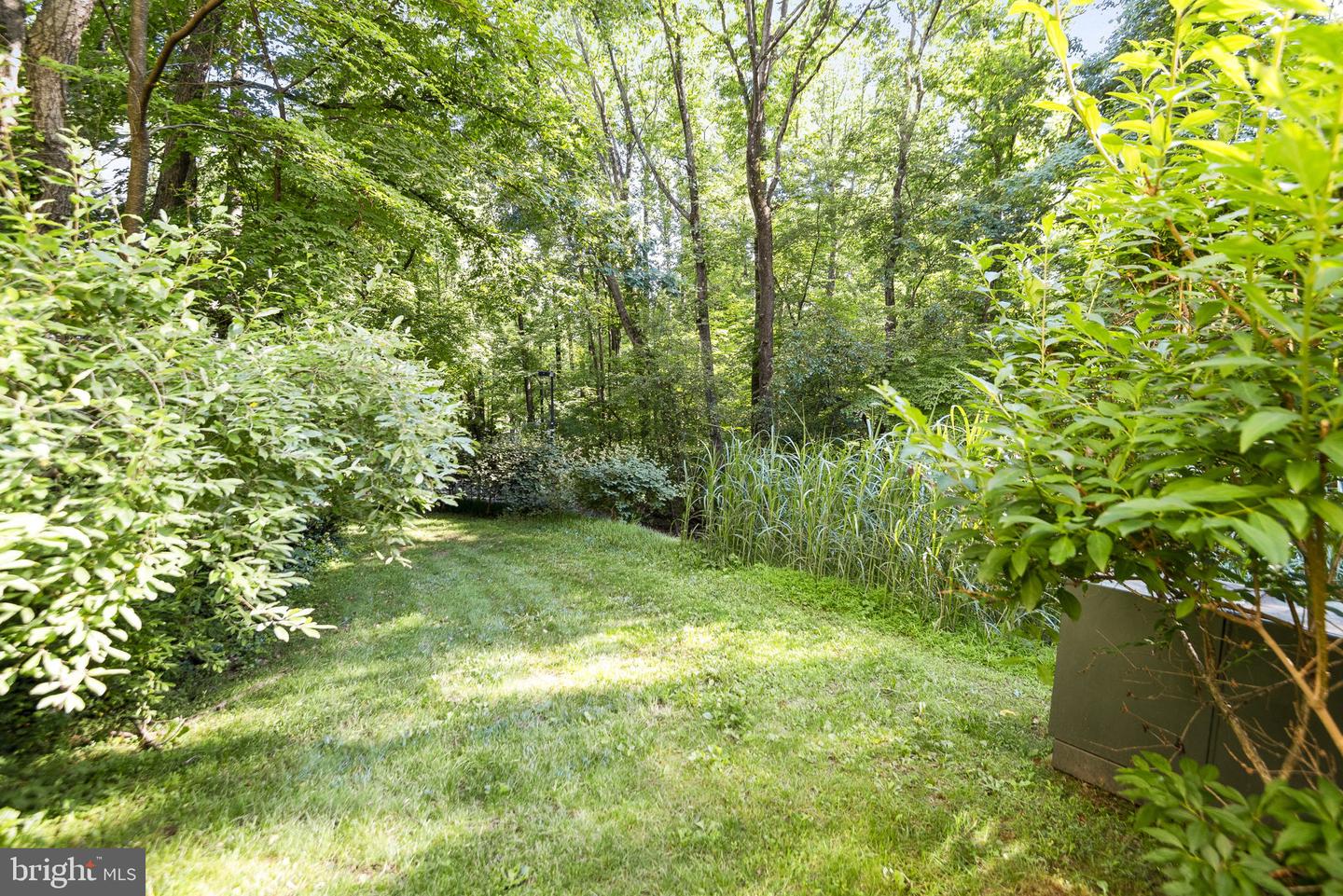 1585 INLET COURT