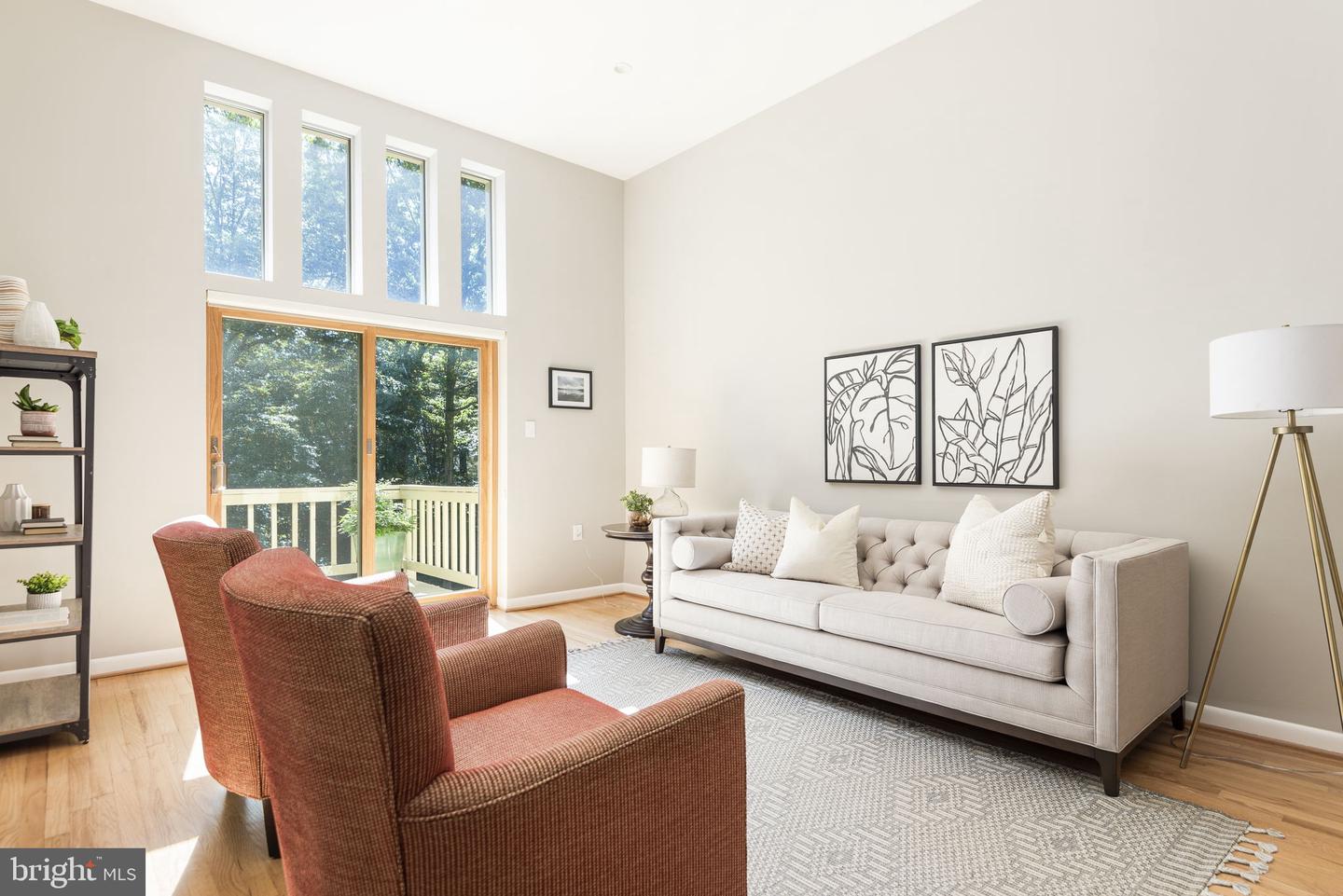 1585 INLET COURT