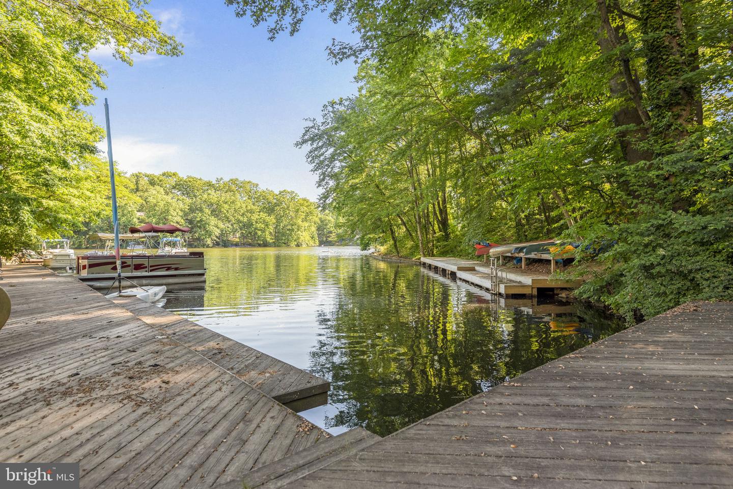 1585 INLET COURT