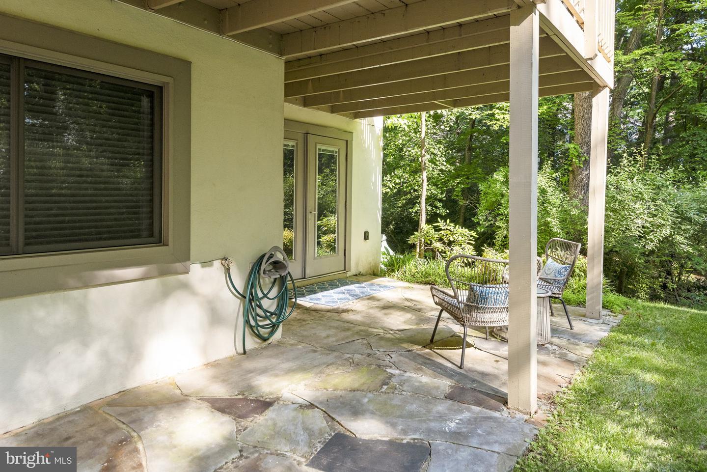 1585 INLET COURT