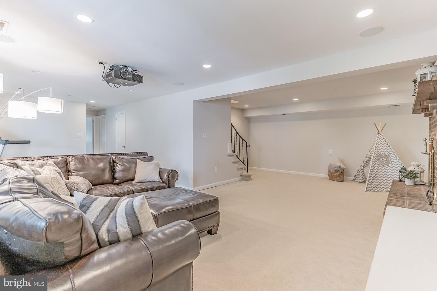 2719 WESTFORD COURT