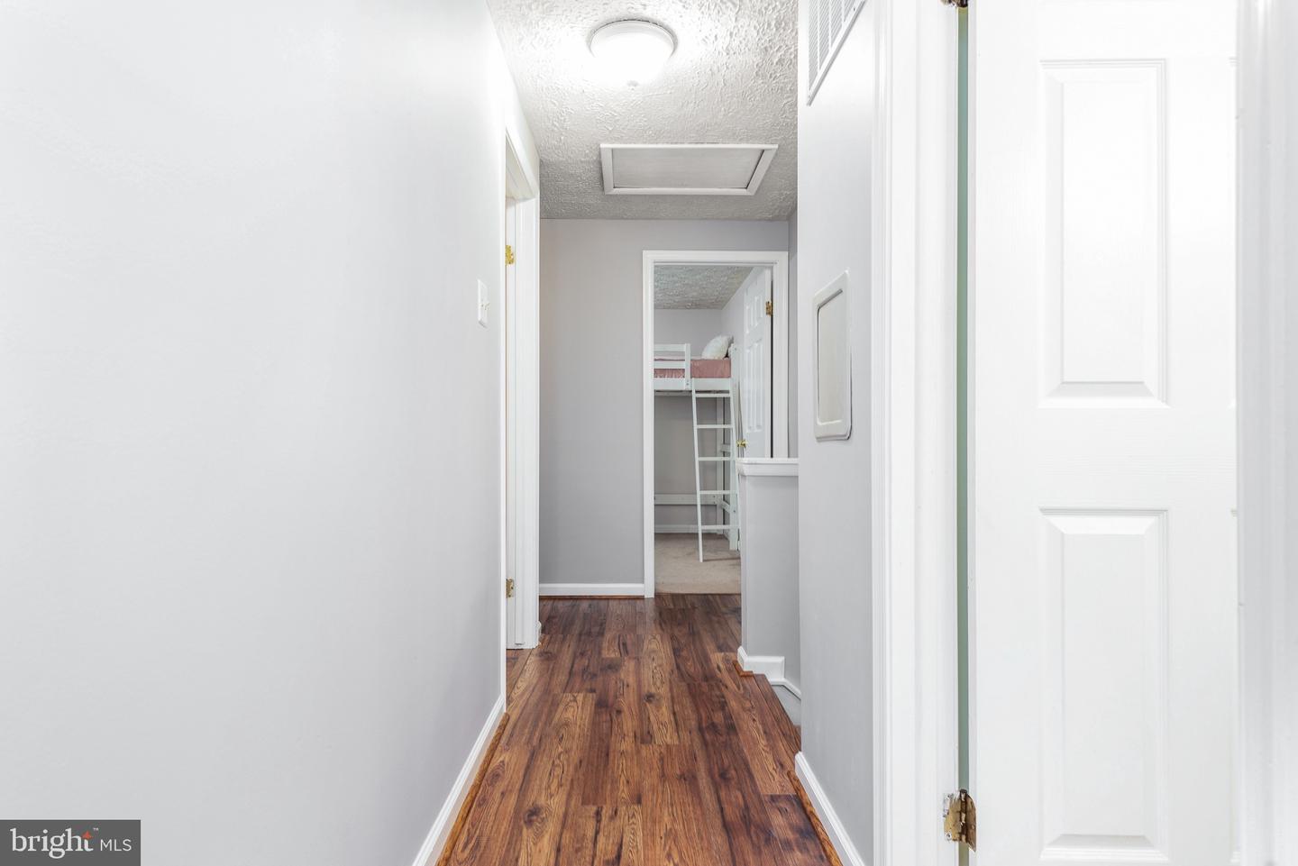 8475 MAGIC TREE COURT