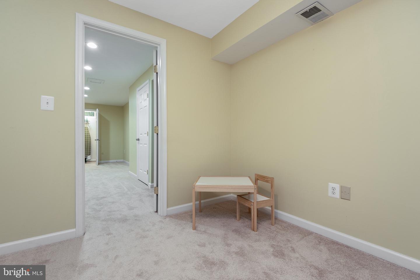 8475 MAGIC TREE COURT