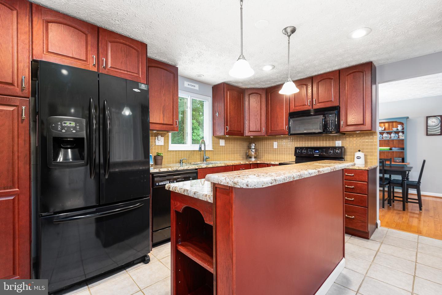 8475 MAGIC TREE COURT