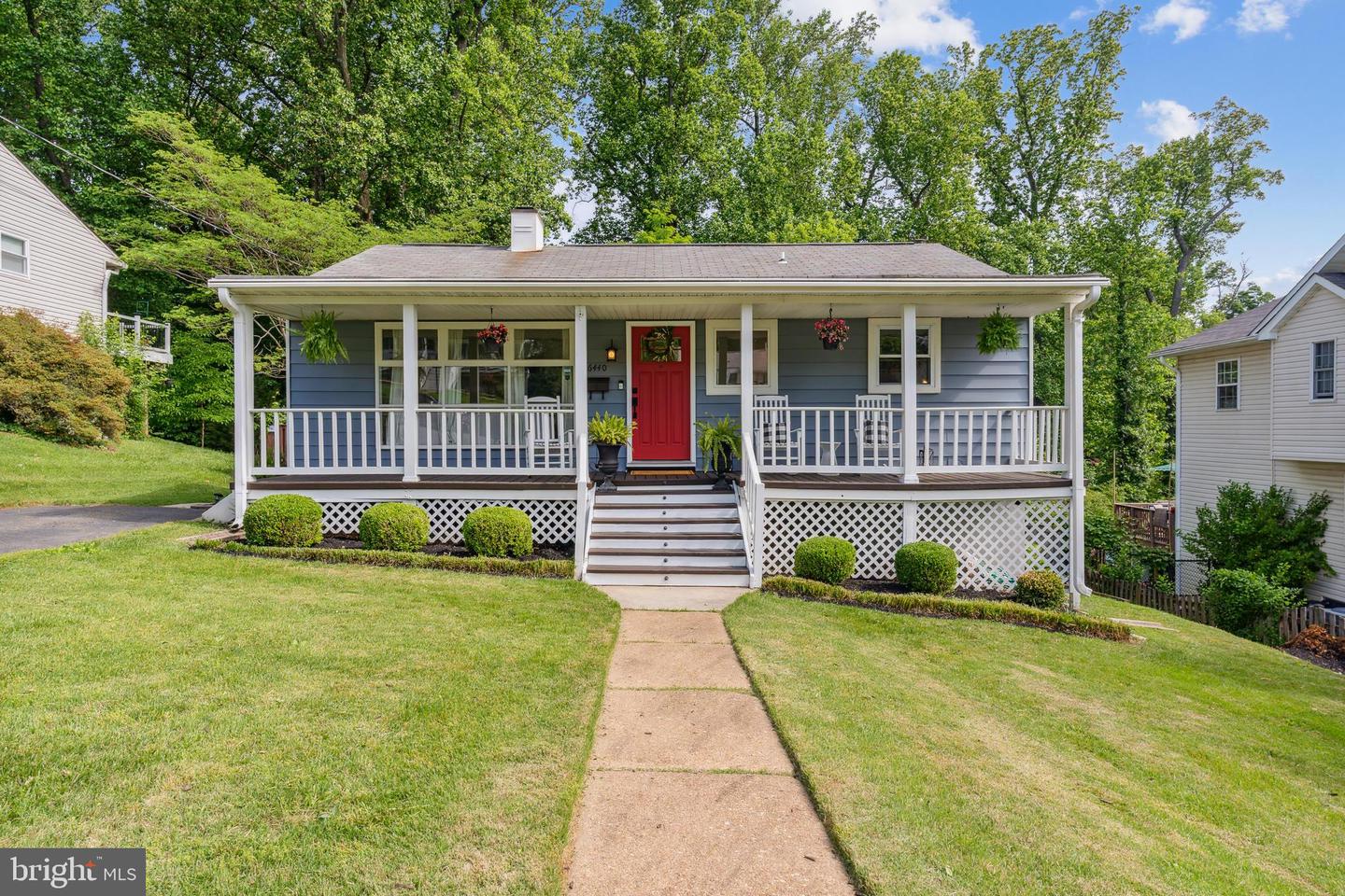 6440 MAPLEWOOD DRIVE