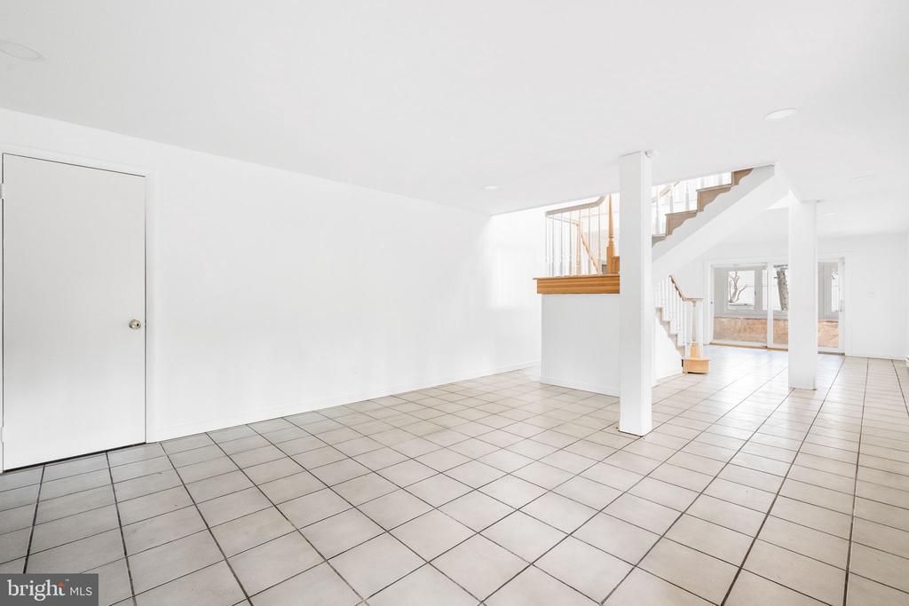 4425 Carrico Dr