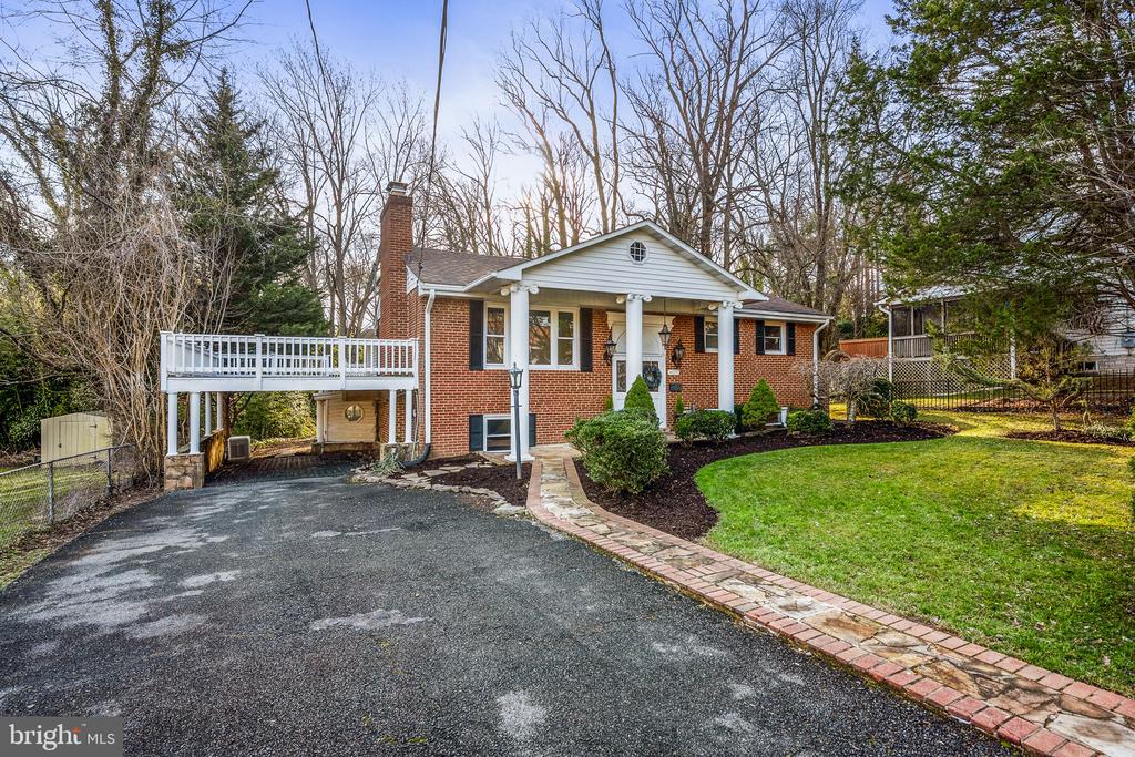 4425 Carrico Dr