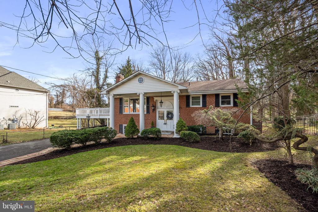 4425 Carrico Dr