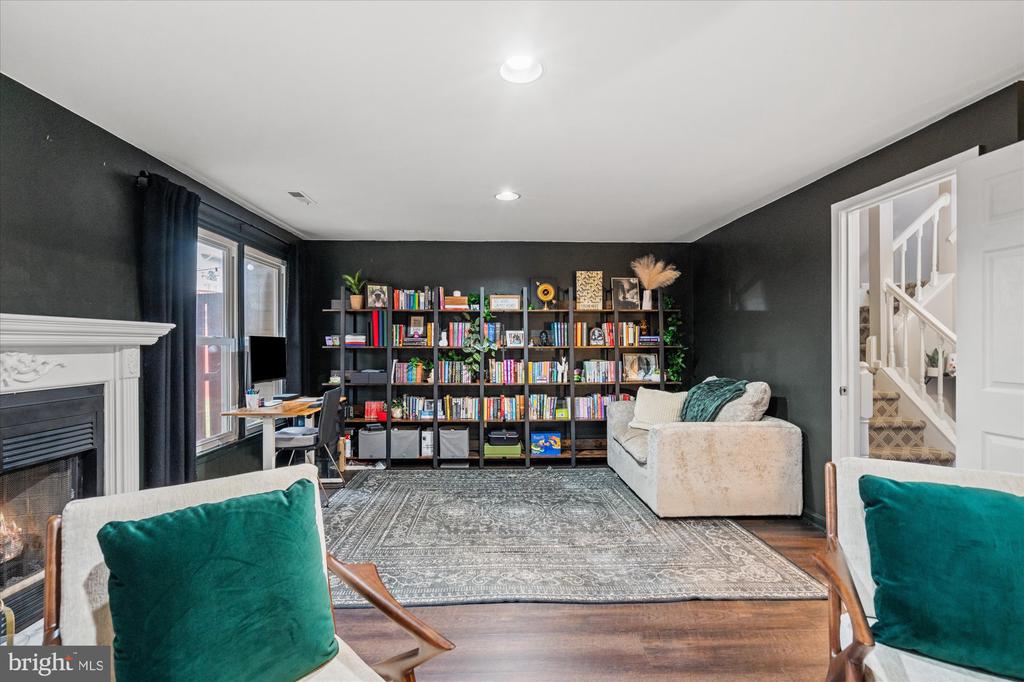 5332 BUXTON COURT