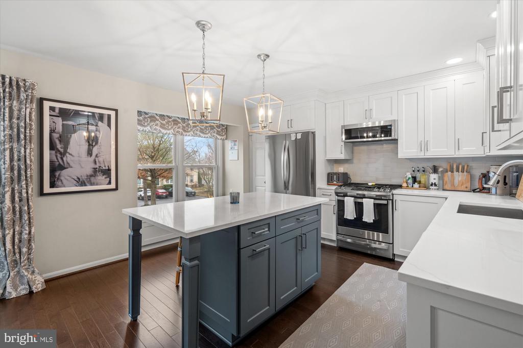5332 BUXTON COURT