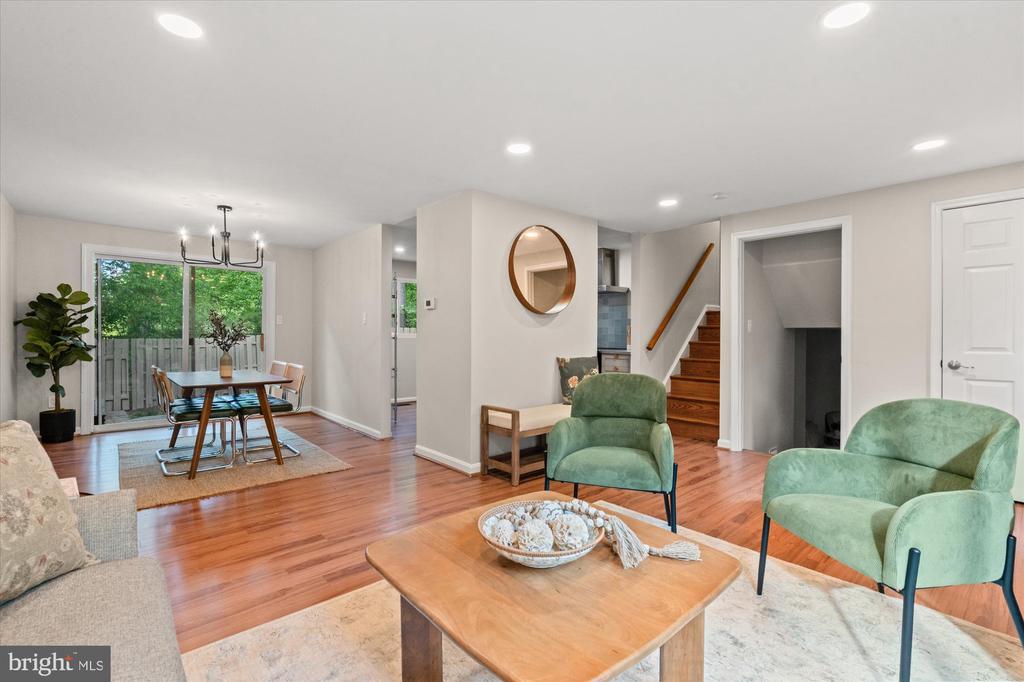 2228 COCQUINA DRIVE
