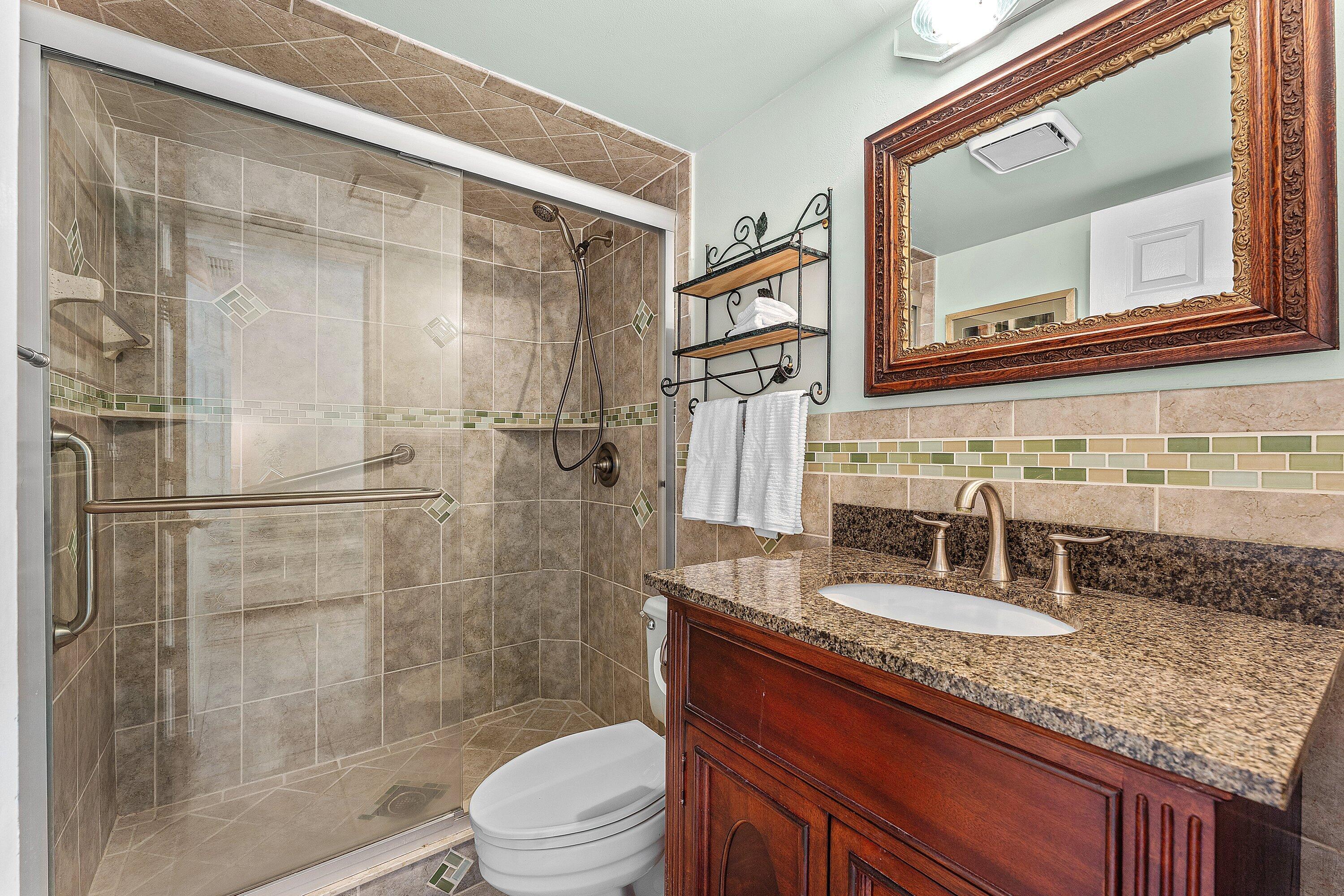 99 Seabreeze Avenue 2