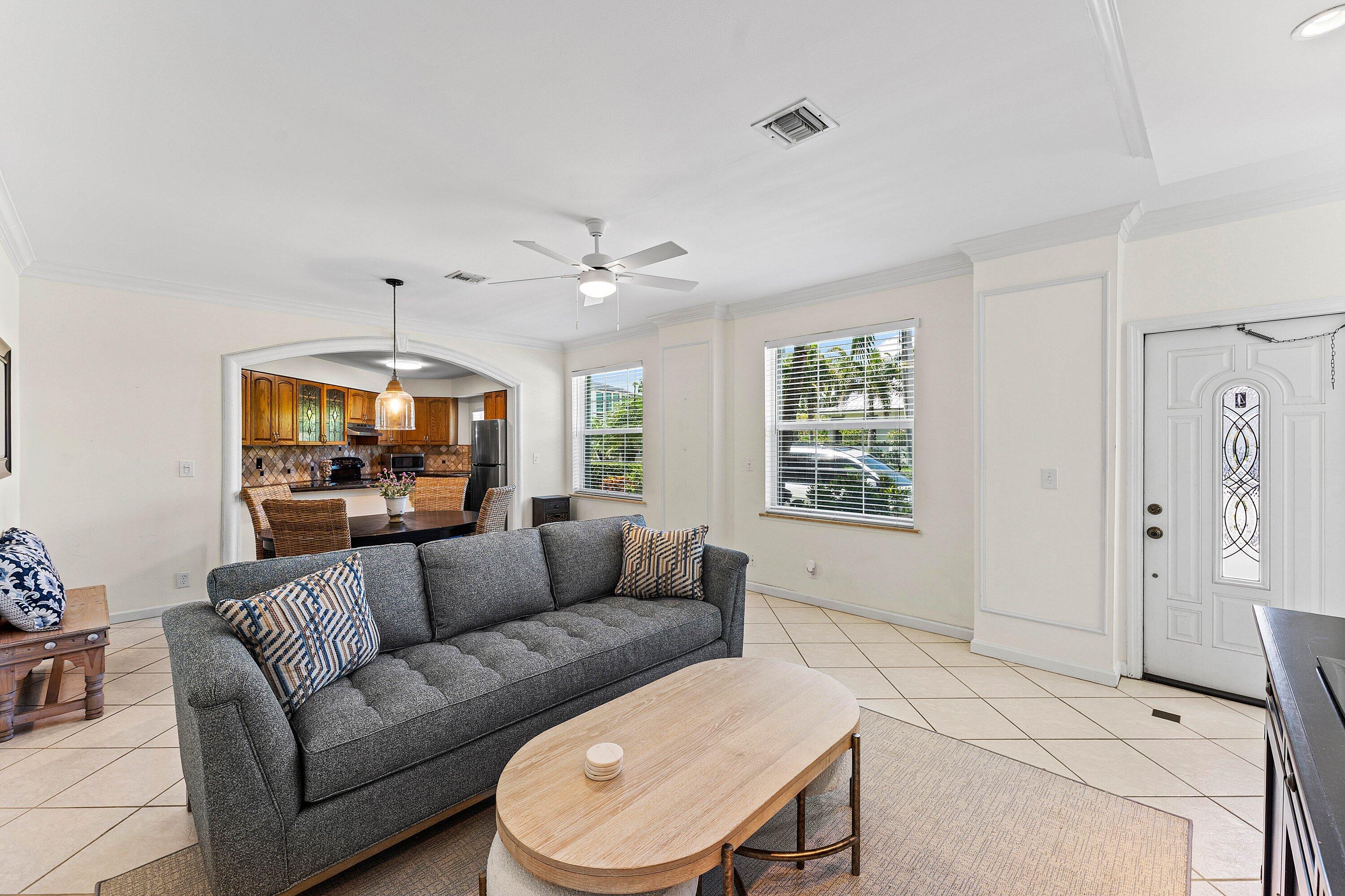 99 Seabreeze Avenue