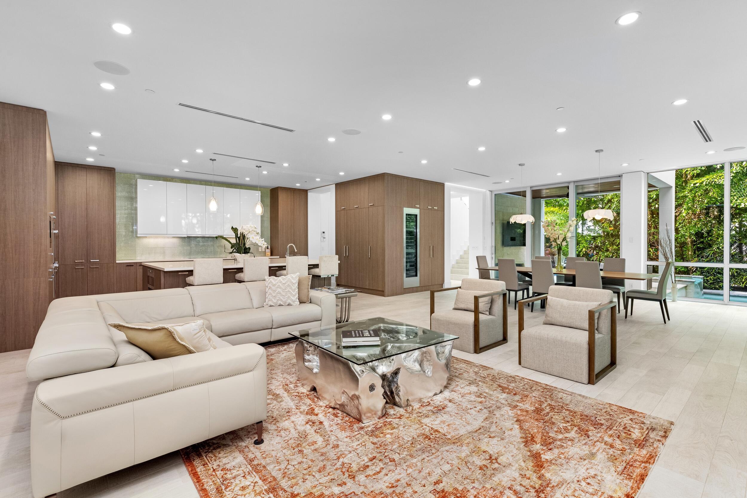 1005 Bucida Road