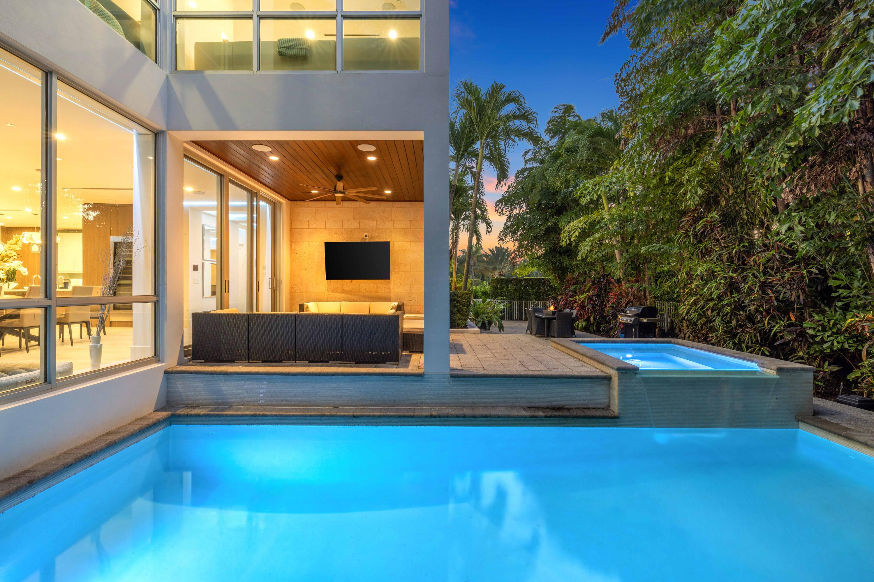 1005 Bucida Road