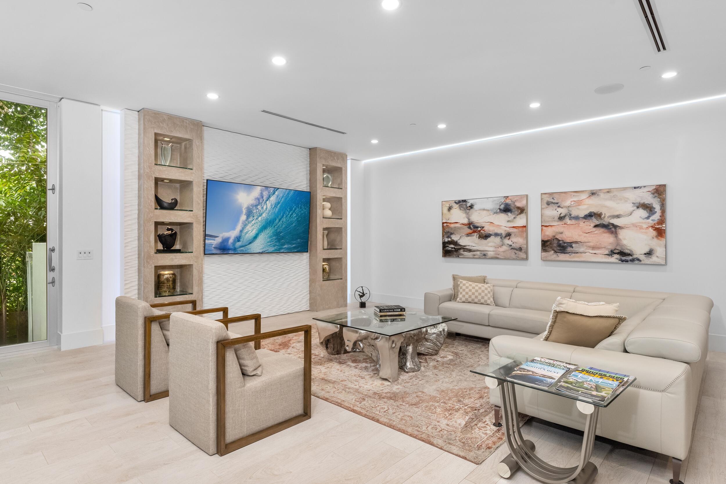 1005 Bucida Road