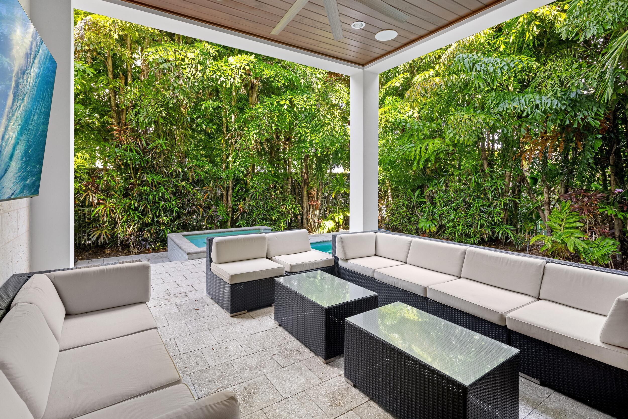 1005 Bucida Road