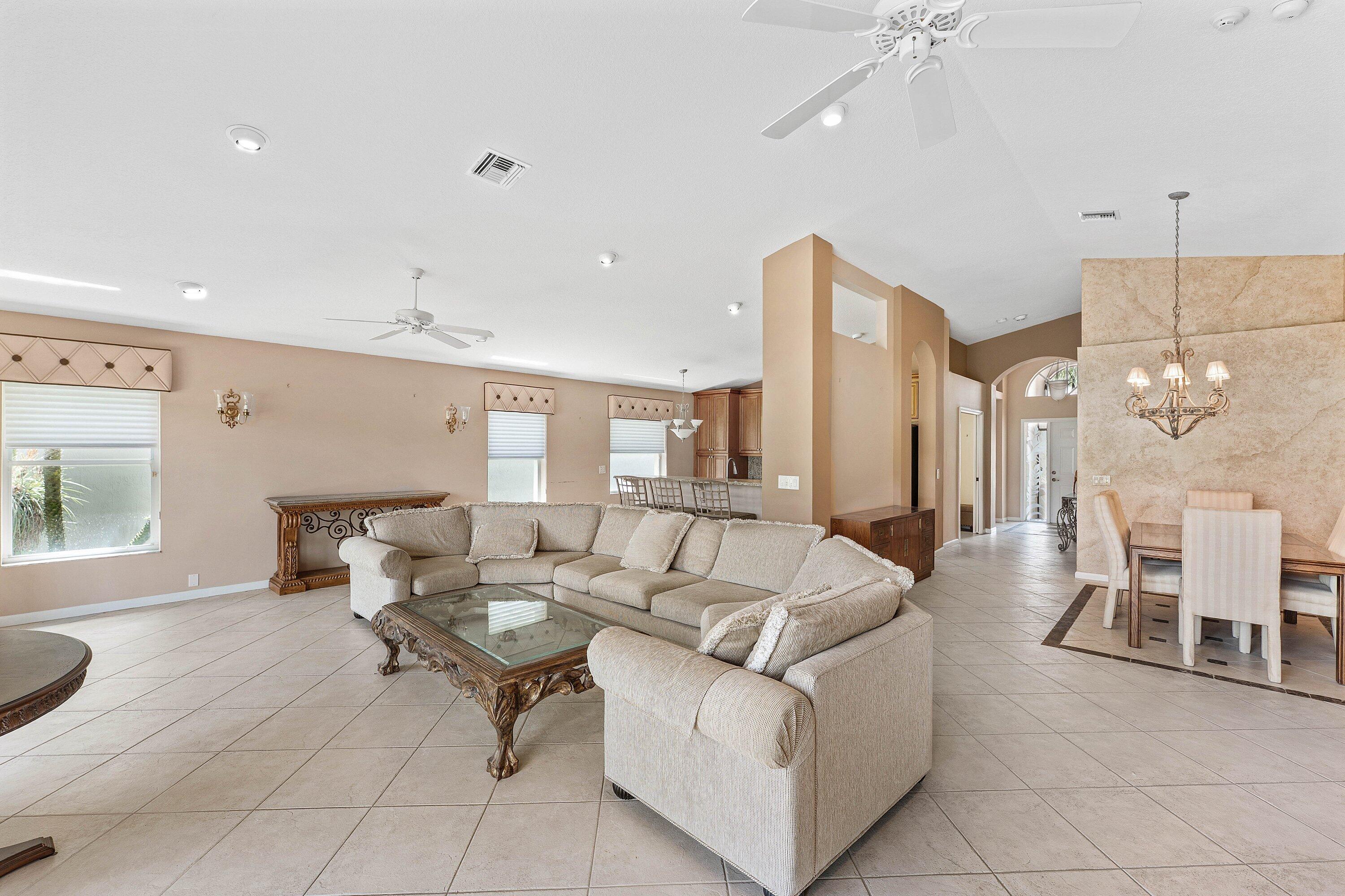 7385 Haviland Circle