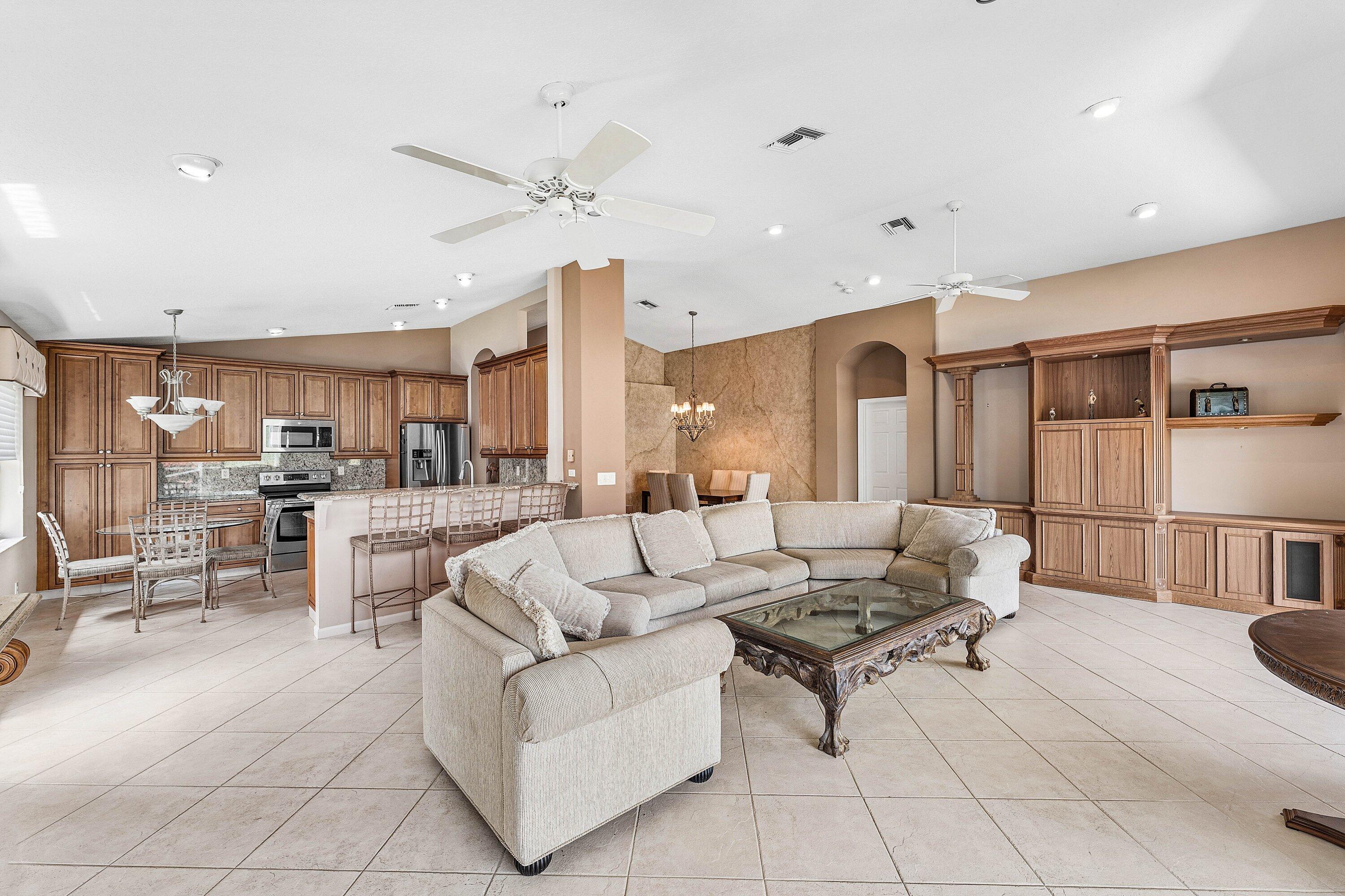 7385 Haviland Circle