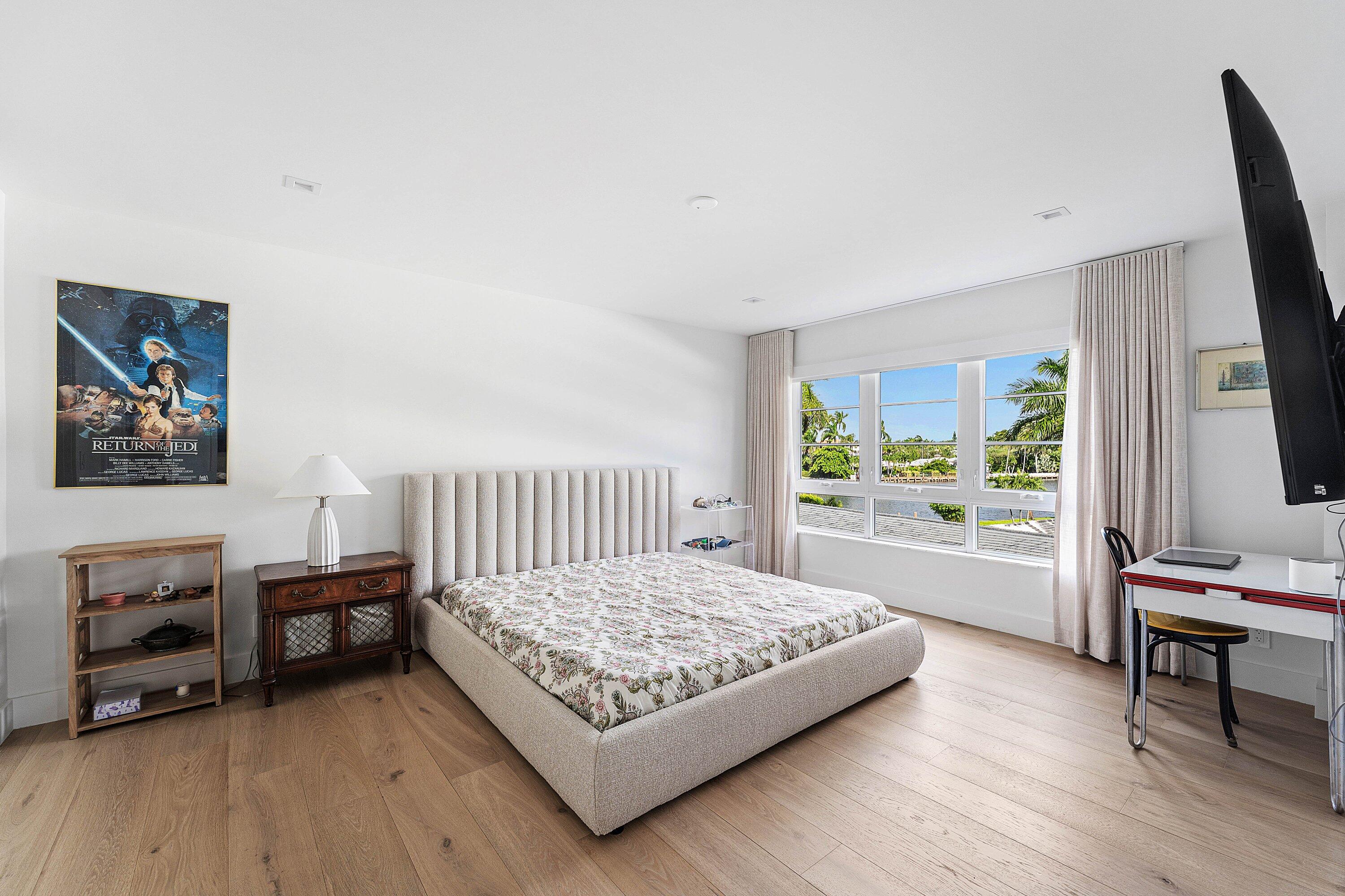 50 East Road 3C