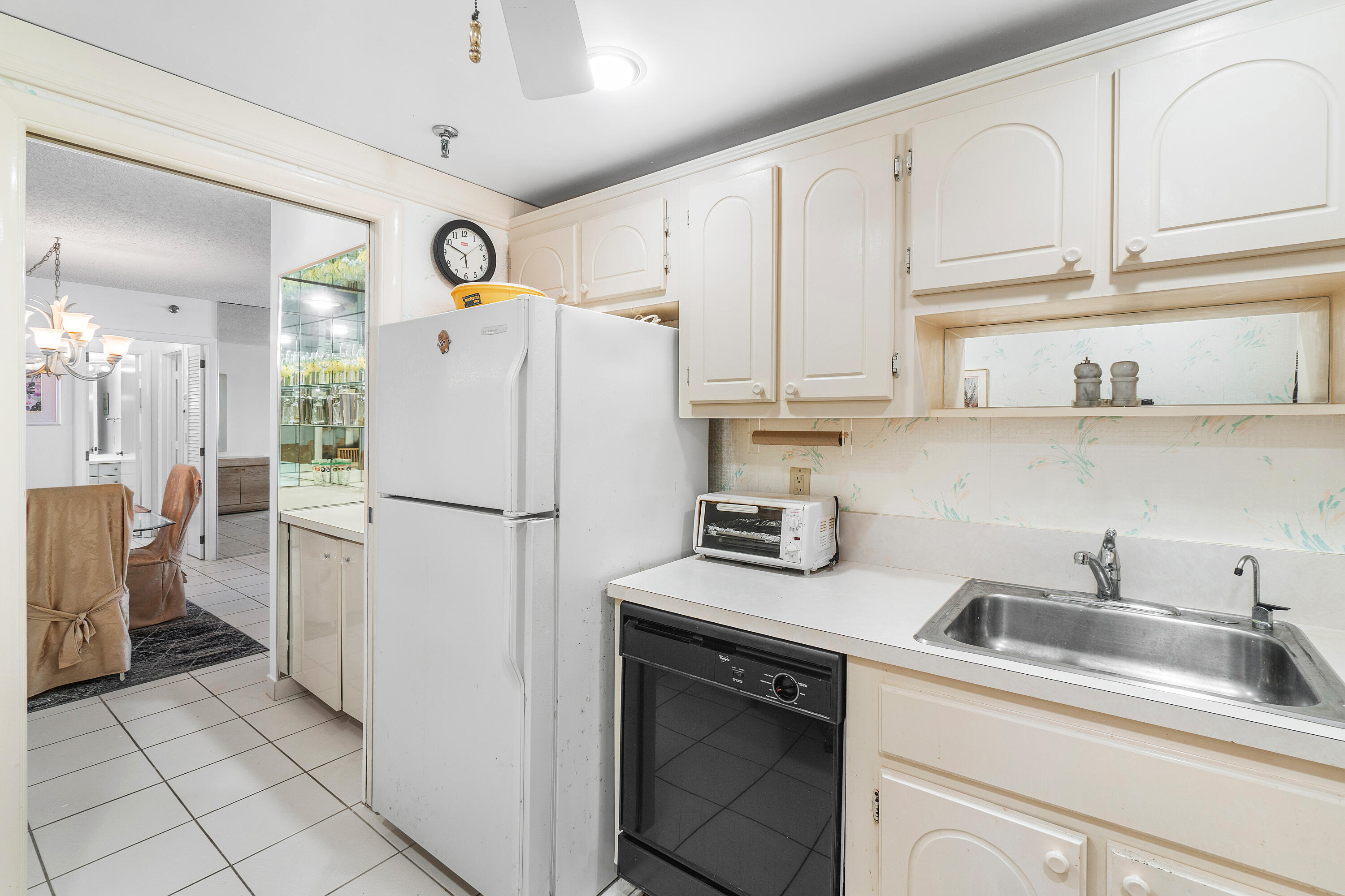 4511 S Ocean Boulevard 206