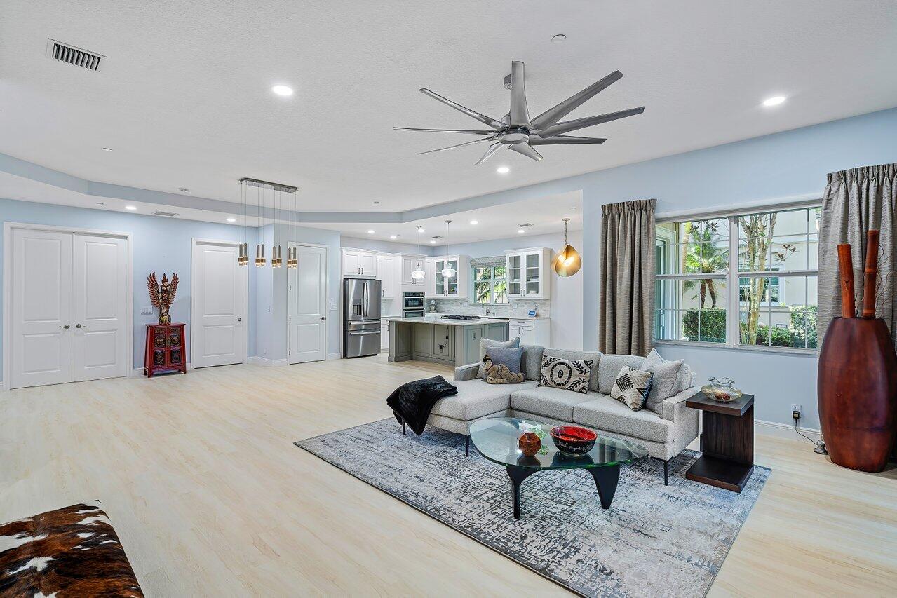 175 Tresana Boulevard 135