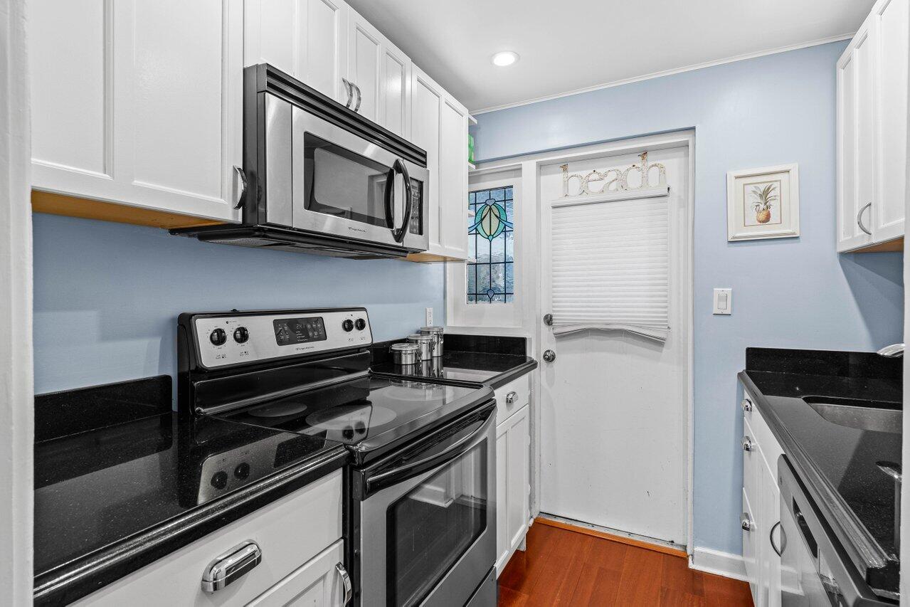 303 Gleason Street 4