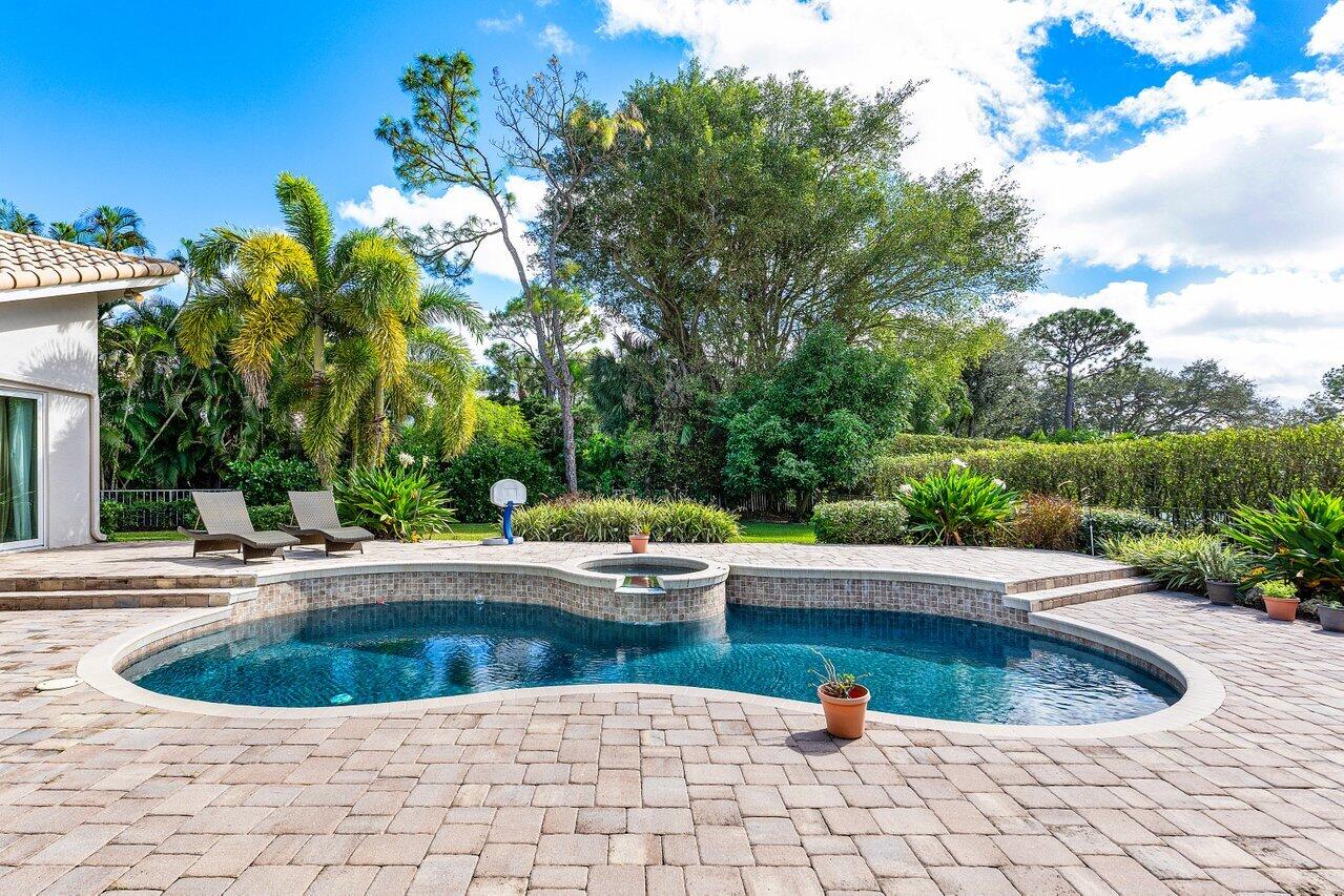 2450 NW 41st Street