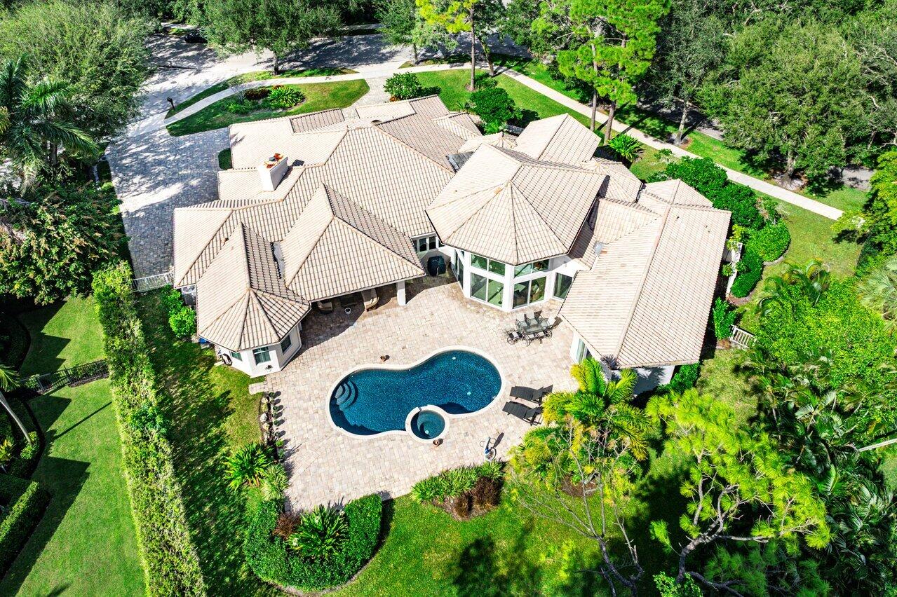 2450 NW 41st Street