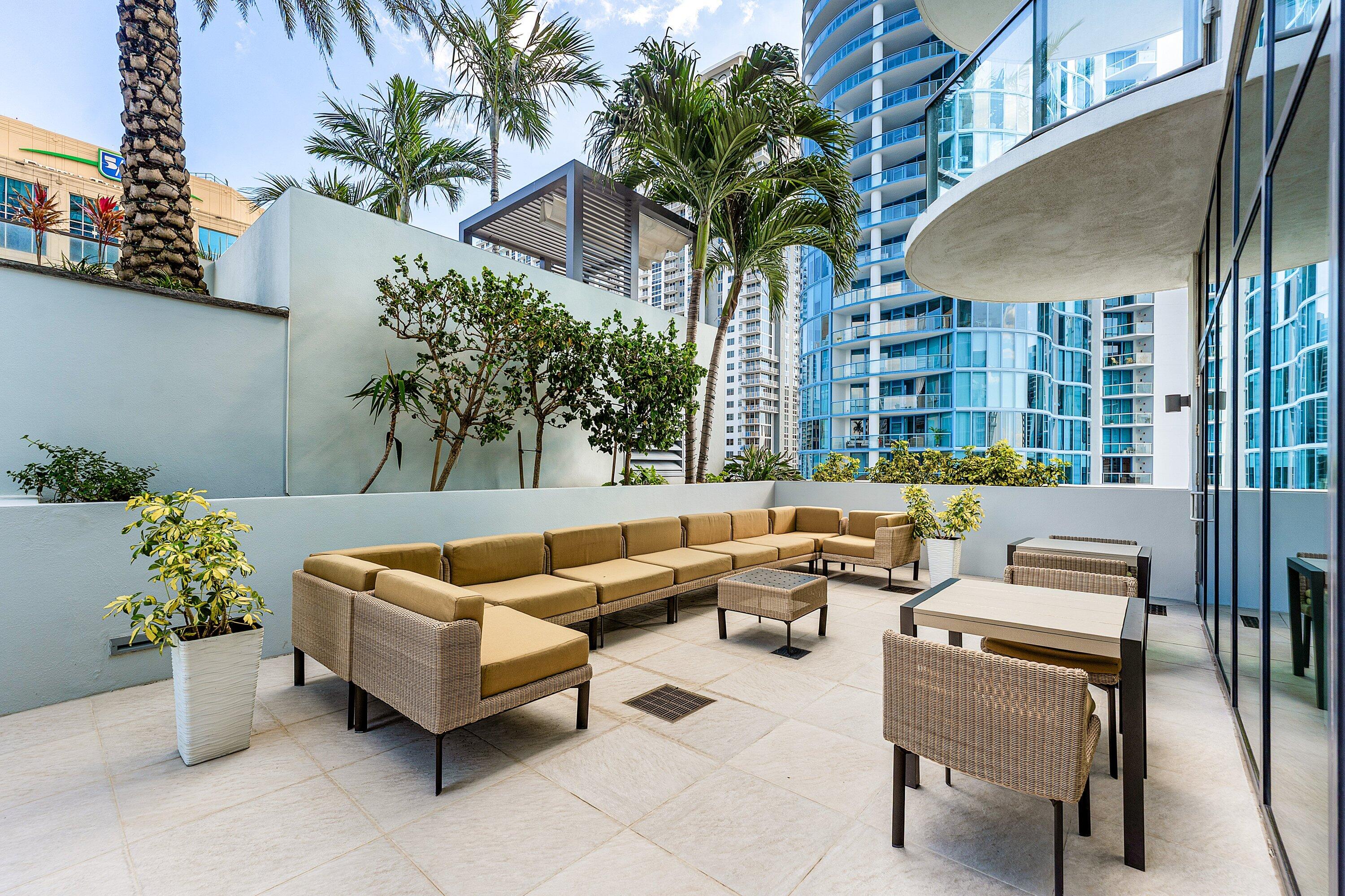 100 E Las Olas Boulevard 3001