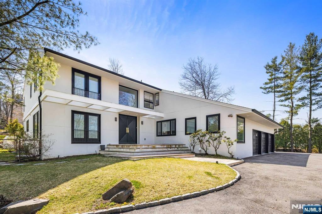 1 Hemlock Drive
